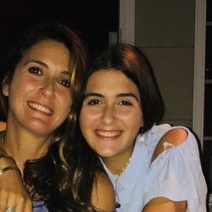 Meet your Posher, Alexis e